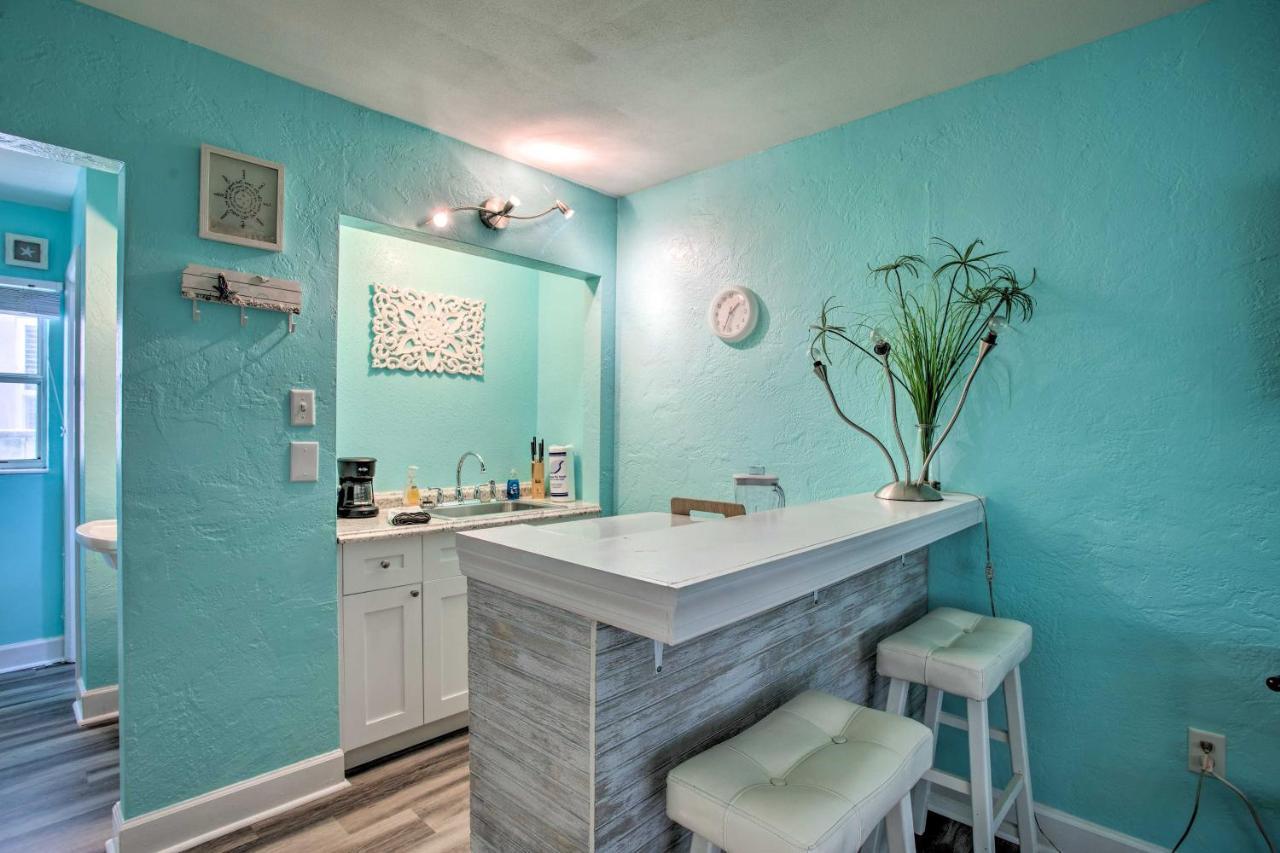 Tropical Pass-A-Grille Gem With Direct Beach Access! St. Pete Beach Εξωτερικό φωτογραφία